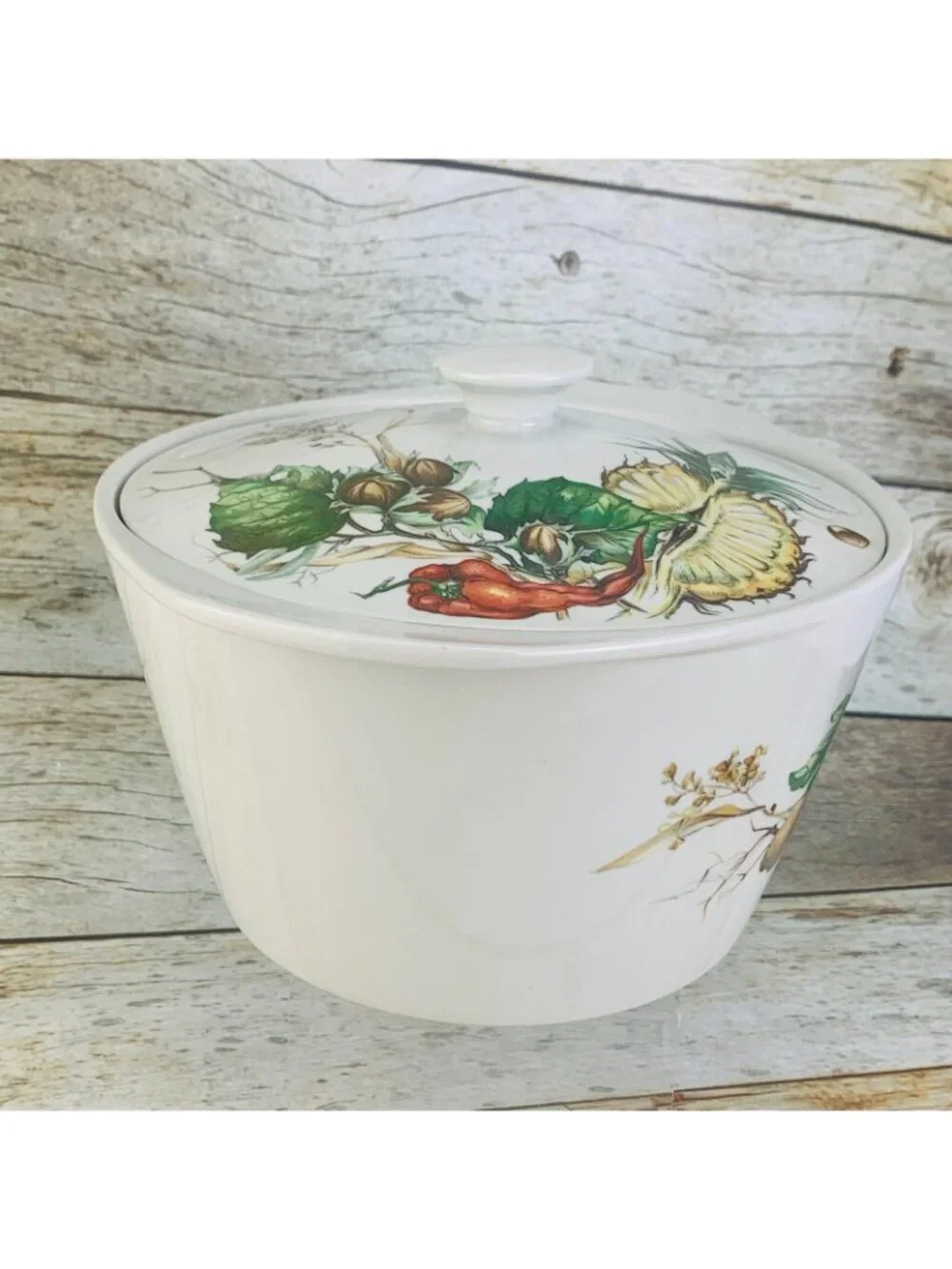 Villeroy & Boch VIL74 Luxembourg Vegetables Nuts Berries Covered Casserole Dish